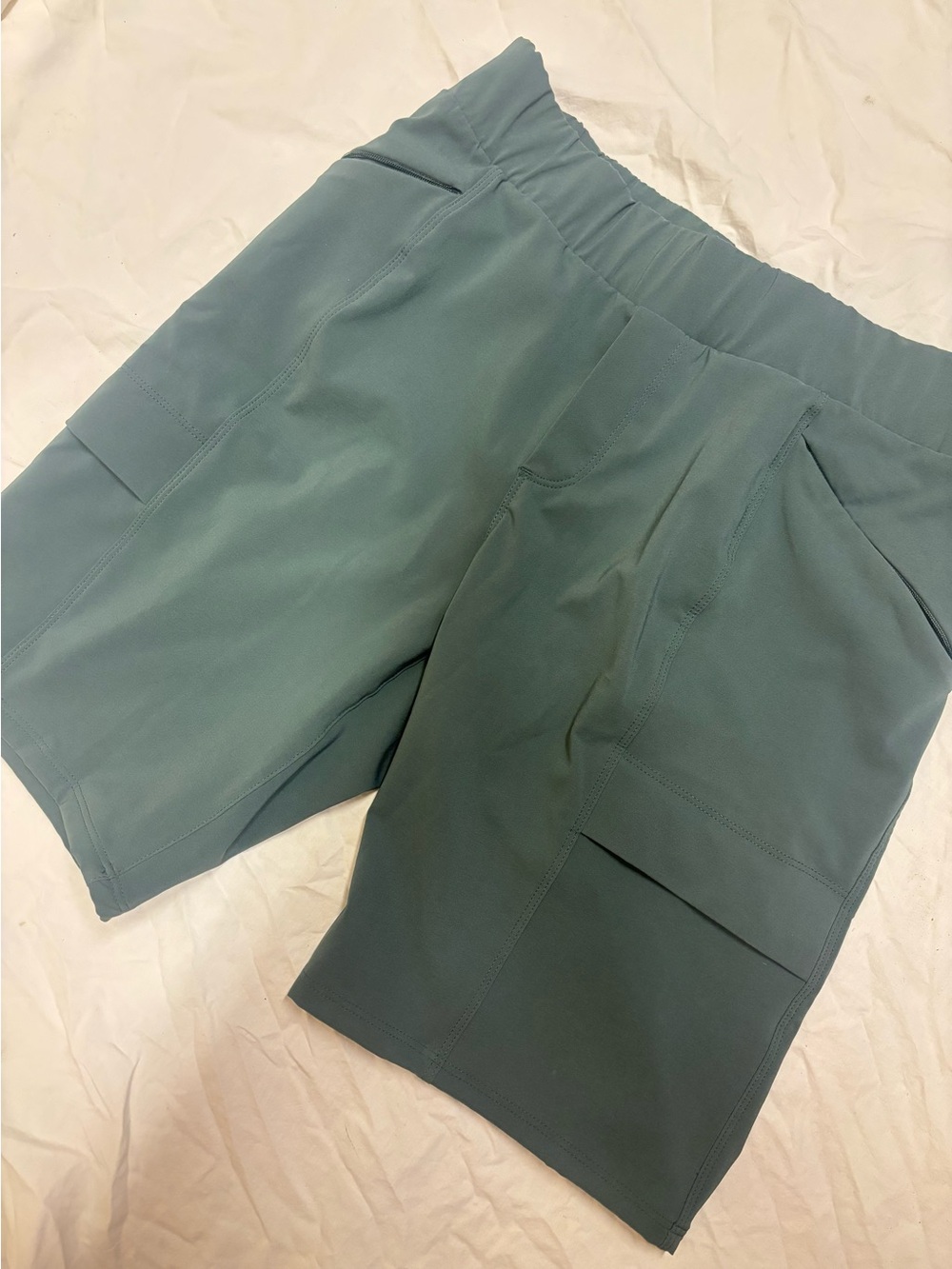 NWT Eddie Bauer Slate Teal Cargo Shorts | Size 2